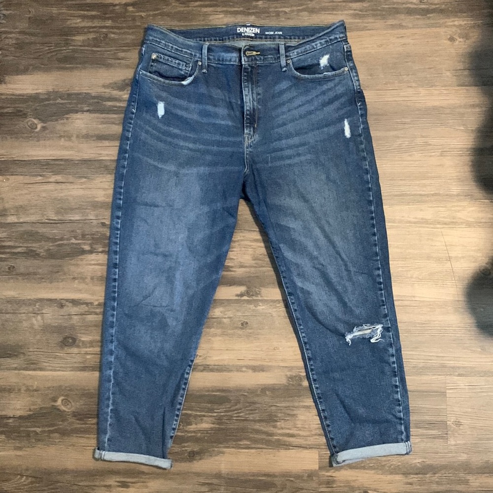 Levi’s Mom Jeans in good conditions